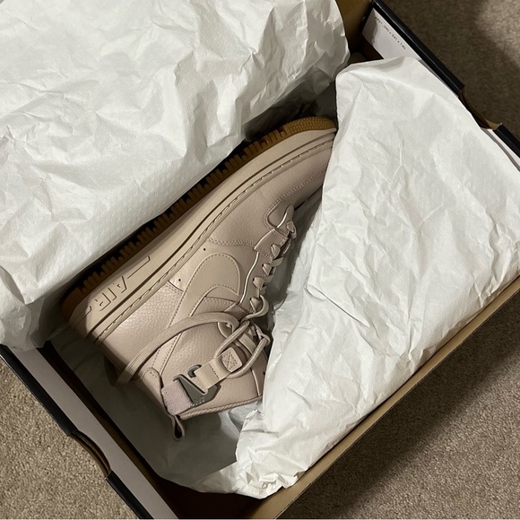 Nike Air Force 1 Hi (W AF1 HI UT 2.0) - Picture 7 of 10